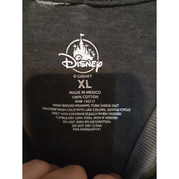 Disney Mickey Vampire Shirt, Unisex XL Magic Kingdom Halloween Top, Glow in Dark - Picture 3 of 7